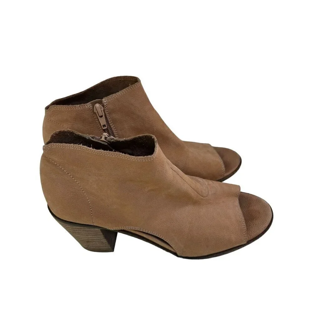 Lucky Brand Kasima Camel Suede Peep Toe Side Cute Out Booties Size 8.5M